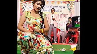 sunny leone porn porn tube with hindi audio