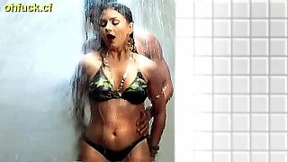 indian actress sonakshi sinha ki chudai video film sunny leon