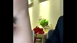 teen princess yasmine flashing boobs on live webcam cam biz