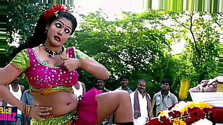 videos of gayathri arun