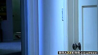 brazzers caught step sister without panties2