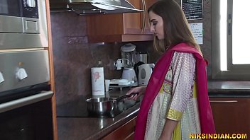 desi bhabhi fucked by young indian guy mms