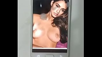 mouni roy cum tribute