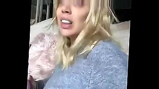 teen flasing tits in car