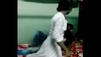 desi girl peeing video