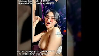 tante indonesia cobain anal