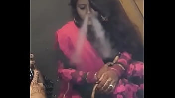 smoking fetish sarah