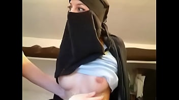 arab hijap big tit