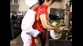 japanese crossdresser in restaurant