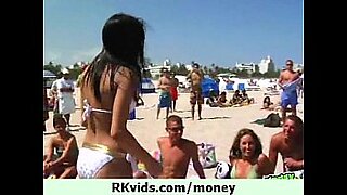 phat booty czech babe banged in public for some money