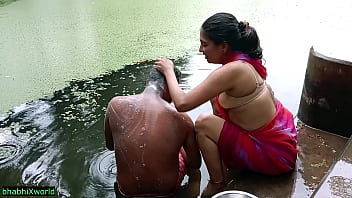 desi village aunty shitting outdoor