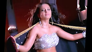 bollywood actress anushka sharma real sex videos 1