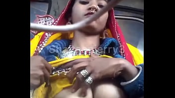 indian village saree antay boobs