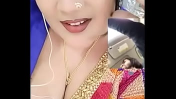 desi hot boobs at doctors bus