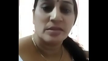 indian aunty in sexy kiss