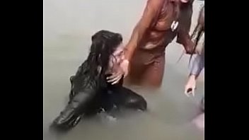 indian boro doodh wife nude bath in river
