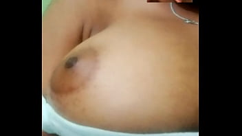 pregnant belly oiling