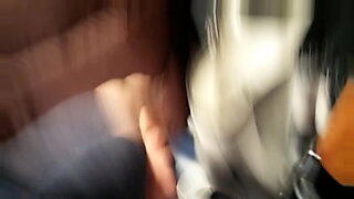 mulher japonesa sendo encoxada ate gozar no onibus