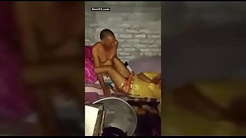 hot sex age girl with small boy indian