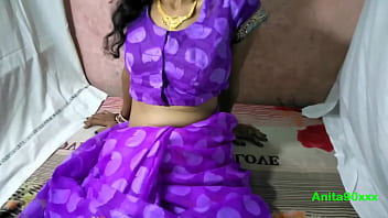 mulla aunty sex in saree