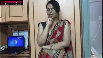 horny indian pari bhabhi fingering with hindi audio