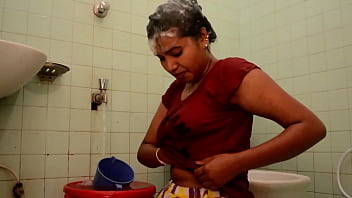 aunty saree ass video