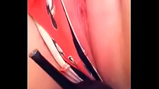 teen flasing tits in car