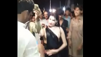 sunny leon mujra dance