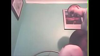 55 years old april dildoing on home webcam