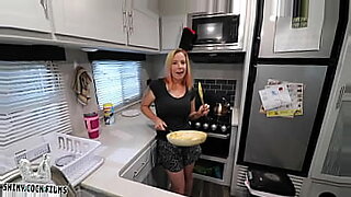 mom and son fucks kitchen lets play