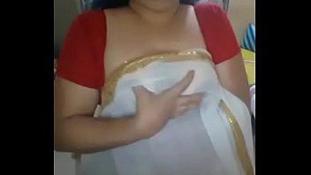 mp4 video selfmade rubbing nipple and press boob self aunty lonely