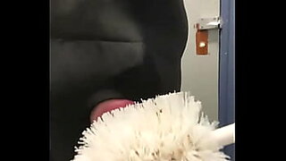 young teen dildo bate webcam brush