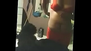 chicos peruanos desnudos en las duchas