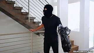 thief fuck security