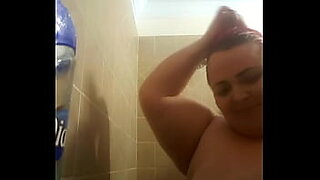 daughter bath take video