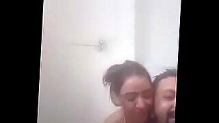 hot sex tube videos kocasinin gozu onunde karisi zenciye siktiriyor