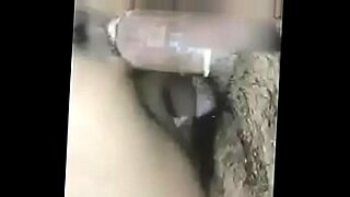 japanese girl rubbing pussy