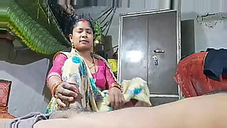desi aunty getting milk from boobs