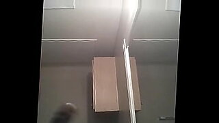 elisha sucks dick husband in bathroom high on mdt kent wa