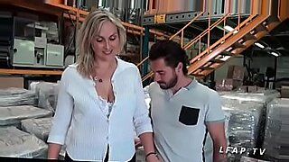 alluring mom rides her sons friends fat cock mp4