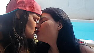 boa hancock and nami lesbian kiss