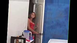 one gril three boy xxx hd gril figer small