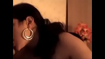 indian aunty in sexy kiss