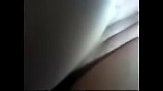 mom sun firnd cheteng boob x video