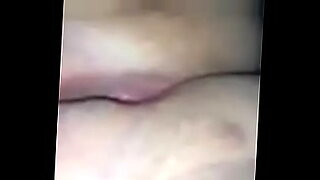 hubby licking pussy full of cum
