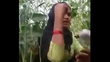 mom gives son and explosive handjob and swallows cum in india