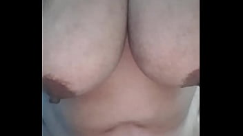 47 years old woman masturbate and then fucked on her ass