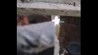 indian aunti pissing outdoor hiddencam