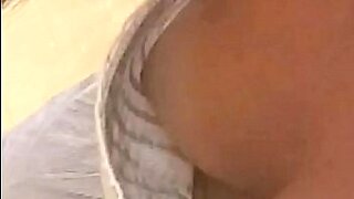 girl tweaks her slit on hidden camera