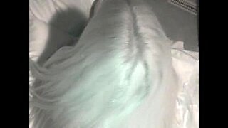 amateur college girlfriend fuckend in dorm room